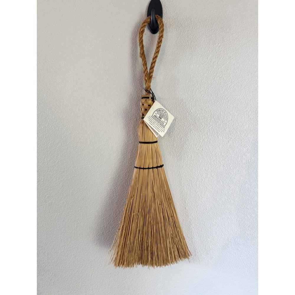 North Woven Broom Co Sailor Broom NW 21 Handcrafted Shaker Hearth Whisk Beige‎